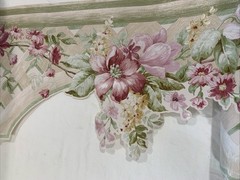 4 Village Wallpaper Border 5805742 Scalloped Pink Floral 9.5″ Cottage Victorian