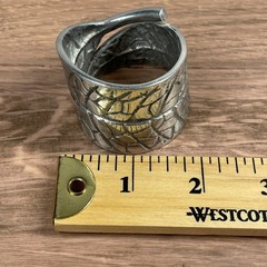 Silver Metal Leaf Design Candle Holder with Napkin Rings Set of 6 Decor