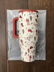 Hydrojug Cowboy Christmas Multicolor Red Traveler 32oz Tumbler Rare New IN HAND