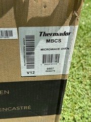 Thermador Masterpiece, Built-In Microwave, 24”, Door Hinge: Stainless MBCS
