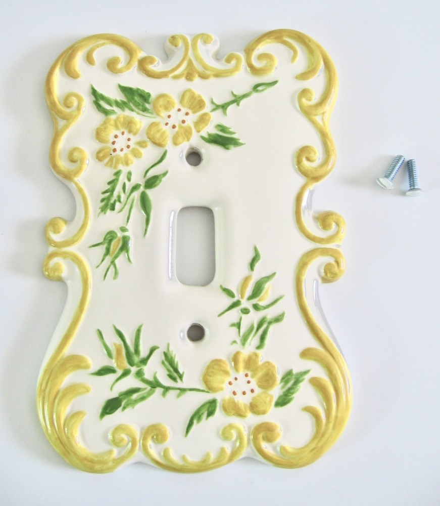 VINTAGE DECORATIVE ELECTRIC LIGHT COVER PLATE CERAMIC HOLLAND MOLD WHITE YELLOW