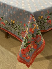 Williams Sonoma PROVENCE Blue Floral Tablecloth FRENCH COUNTRY Bees 66 x 86”