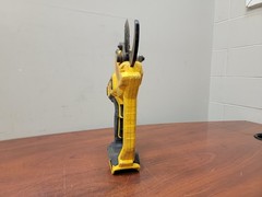 *READ* Dewalt DCPR320 20V MAX Cordless Li-Ion Battery Powered Pruner FOR PARTS