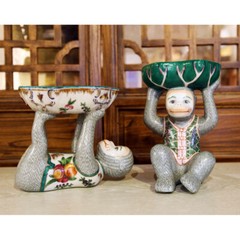 US Seller – Porcelain Monkey Chinese Figurine With Lotus Soap Dish