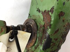 JOHN DEERE 1964 110 FRONT AXLE AM30370 AM30010 AM30011