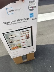 Mainstays 3.3 cu ft Single Door Mini Fridge Black M8004