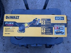 DEWALT FLEXVOLT 60V MAX 4-1/2–6 in Angle Grinder Kit w/ 9Ah Li-Ion, DCG418MX1