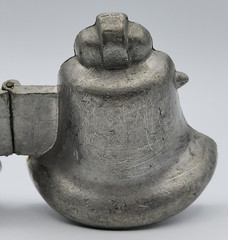 ANTIQUE Metal Bell Ice Cream Chocolate Mold #605 – 3.25″