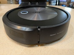 Roomba J7+ (Plus) Self-Emptying Robot Vacuum +Clean Base