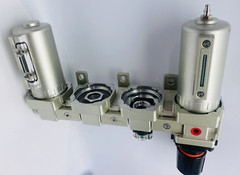 3/4″ NPT Heavy Duty Industrial Grade 4 Stage Filters(Missing 2 Stages) FOR PARTS