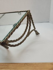 VINTAGE 18.5” HOLLYWOOD REGENCY BRASS WIRE ROPE GOLD METAL SHELF WITH GLASS