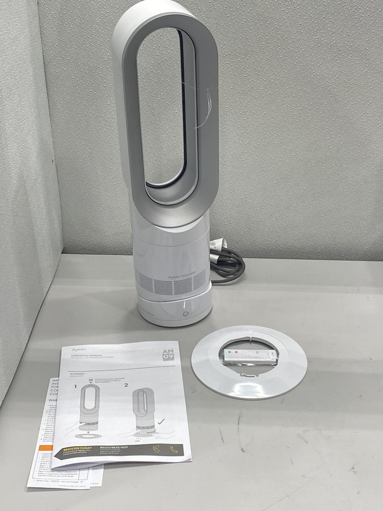 Dyson AM09 Hot+Cool Jet Focus Bladeless Heater and Fan – White/Silver