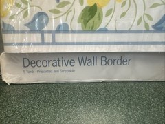 Martha Stewart “Flower Basket” Yellow, Blue Flowers Wall Border – 6.75 in x 5 yd