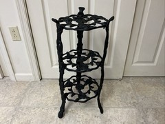Vintage Victorian Cast Iron 3 Tier plant Stand 26.5”h Flat Black Rose Pattern