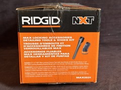 RIDGID MAX 2531 2-1/2 in. Crevice Tool, Dusting Brush Shop Vacuum Attachments