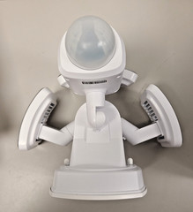 Feit Electric SEC3000 Smart Wi-Fi Flood Light with Security Camera 1080p HD