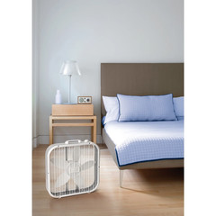 20″ 3-Speed Classic Box Fan with Weather-Resistant Motor, White, B20200