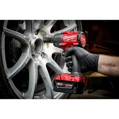 Milwaukee 2962-80 M18 FUEL 18V 1/2″ Mid-Torque Impact Wrench – Bare Tool, Recon