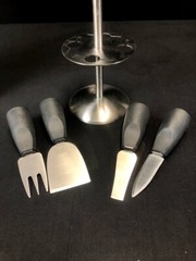 At Home Meijer Vino 4 piece Cheese knife set NIB Perfect for Parties Foodies