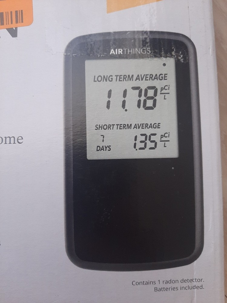 Airthings 2350 Digital Radon Detector Handheld Monitor LCD New Open Box