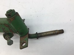 JOHN DEERE 1964 110 FRONT AXLE AM30370 AM30010 AM30011