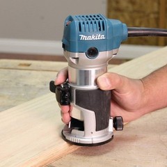 Makita RT0701C-R 6.5 Amp 1-1/4 HP Corded Compact Router Certified Refurbished