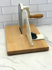USED – Zassenhaus Classic Bread Slicer – Cream