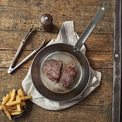 De Buyer Mineral B Round Carbon Steel 9.5″ Fry Pan, Naturally Nonstick,Oven safe