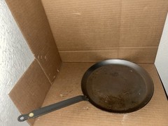 De Buyer MINERAL B Carbon Steel 10.5” Crepe & Tortilla Pan Induction Ready