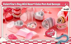 60 Sets Mini Heart Cake Pan with Lids and Scoops 1.86 Oz/ 55 ml Mini Heart