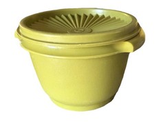Tupperware Vintage Solid Yellow/Green Round Snap Lid Stackable Container Set