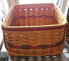 Longaberger 12 Days of Xmas Basket 14″ +3 Protectors (1 Divided)+Liner+Lid 2000