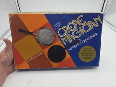 Popeil’s Crepe Magician Pan Recipe Book Storage Dupont Teflon 1975 Vtg in Box