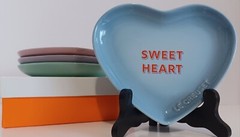 Le Creuset Stoneware Conversation Heart Plates 17cm 4 Colors, Brand New