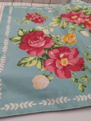 PIONEER WOMEN- VINTAGE- FLORAL REVERSIBLE PLACEMAT -18.5″ X 14″- SET OF 4