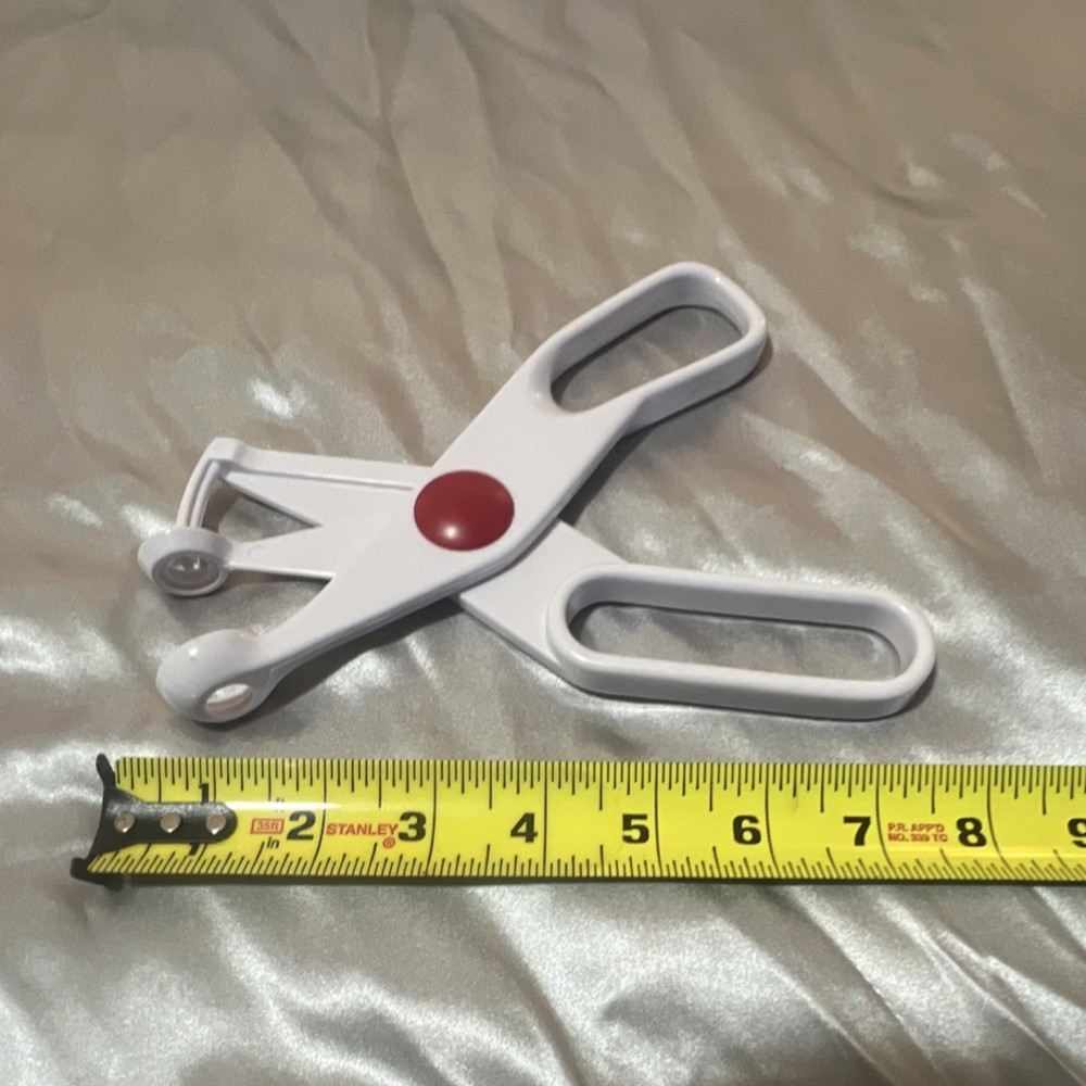 Cherry Pit removal tool Plastic White Red Less Than 10 in Compact MPN 5323943