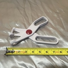 Cherry Pit removal tool Plastic White Red Less Than 10 in Compact MPN 5323943