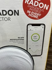 Airthings Wave Radon 2951 Radon Detector Humidity & Temperature Monitoring