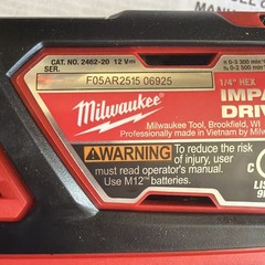 NEW Milwaukee M12 2462-20 1/4″ Cordless Impact Driver Hex Belt Clip 12V 12 Volt