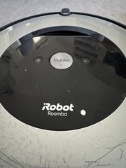 iRobot Roomba E5 vacuum And Charging Station-tested And Working