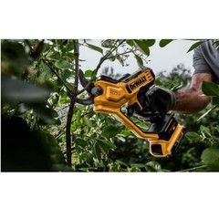 DEWALT 20V MAX Pruning Shears Garden Tool, Cordless, Bare Tool Only (DCPR320B)