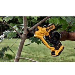 DEWALT 20V MAX Pruning Shears Garden Tool, Cordless, Bare Tool Only (DCPR320B)