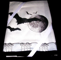 WILLIAMS SONOMA SPOOKY SOIREE KITCHEN TOWELS SET OF TWO 100% COTTON NEW WITH TAG
