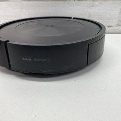 iRobot Roomba j7+ Robot Vacuum RVE-Y1 w/ Clean Base Self Empty Dock Tested