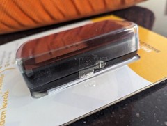 Airthings Battery Operated Digital Radon Detector, BOX DAMAGED