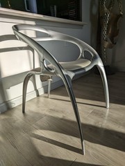 Ross Lovegrove for Bernhardt “Go” Chair – Magnesium – Silver/Tan