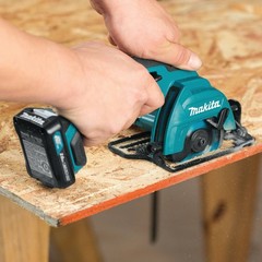 Makita SH02R1-R 12V MAX CXT 3-3/8 in. Circ Saw Kit (2 Ah) Certified Refurbished