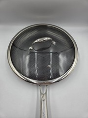HexClad 12″ FRYING PAN with LID 12-Inch 12 Hybrid Non-Stick -Used Good Condition