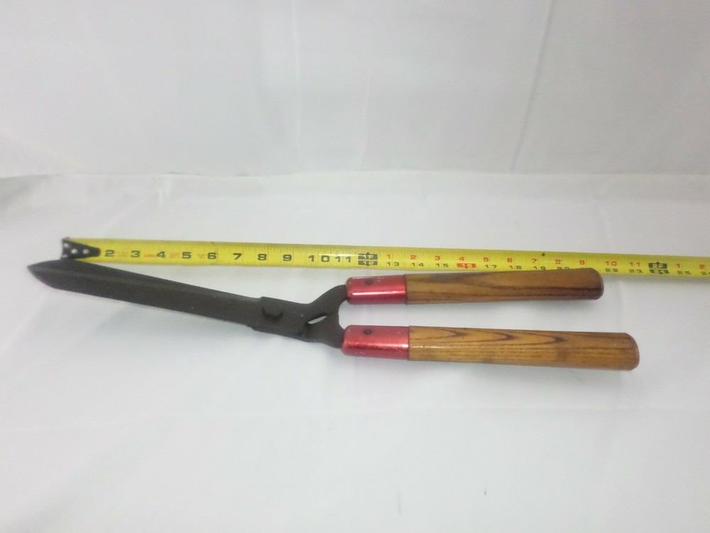 Straight Blade Pruning Hedge Shears