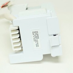 DA97-13718C for Samsung Refrigerator 6-Cube Ice Maker